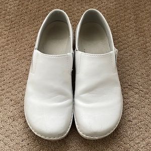 White nursing shoes